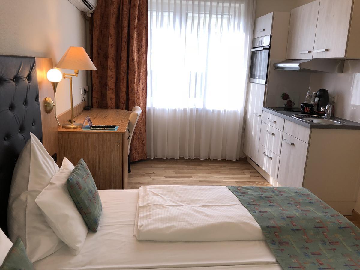 Studio Apartment,342333244:JPEG
